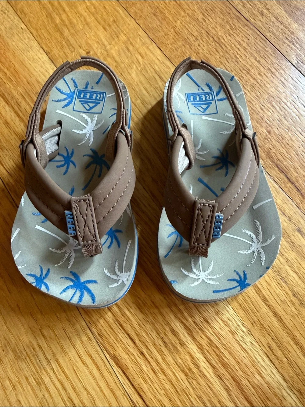 Reef Kids Brown Flip Flop Sandals with Blue Palm Print
